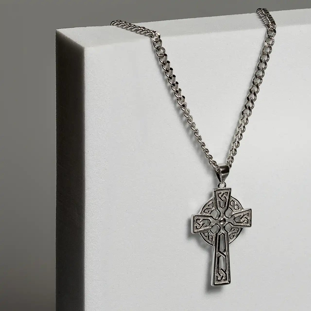 Men's Celtic Cross Pendant Necklace – 18K White Gold Irish Pendant